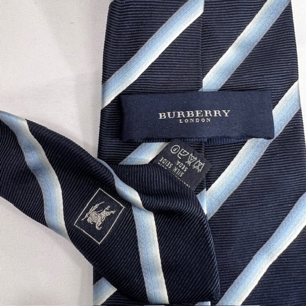 Set: 2 Neckties Burberry Blue  & Raffaello  Italy +1 Burberry  Handkerchief (54 - Picture 9 of 16